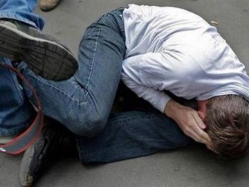 У селі Гаразджа побили і пограбували юнаків