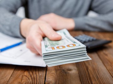 Скільки грошей можна отримати за «здачу» корупціонера