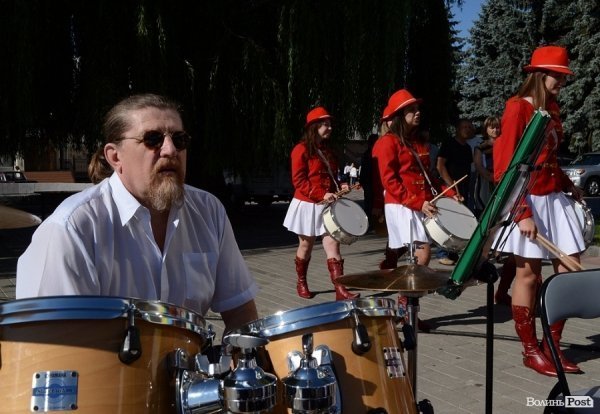 Мер Луцька у День міста заговорив сімома мовами. ФОТО