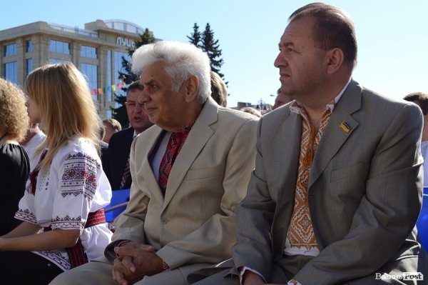 Мер Луцька у День міста заговорив сімома мовами. ФОТО