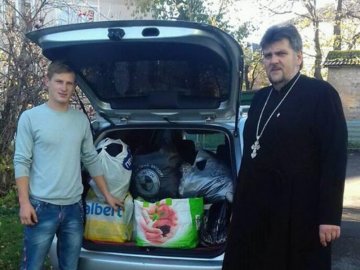 Волиняни допомогли родині, у якої згорів будинок