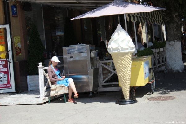 Якому виду літнього заробітку надає перевагу молодь. ФОТО