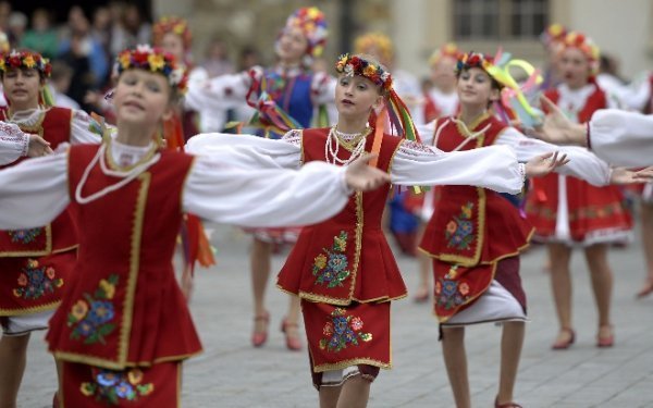 У Польщі встановили рекорд Гіннеса з танцювання українського гопака. ФОТО. ВІДЕО