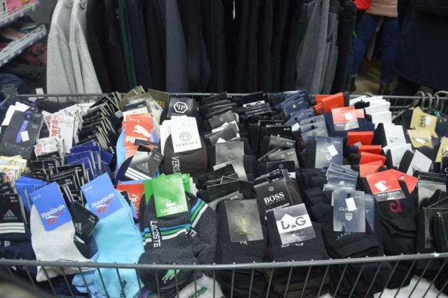 Шопінг у «секонд-хенді»: як лучани купують брендові речі