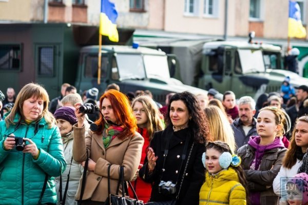 У Нововолинську ярмаркували за участю бійців 14 бригади та нацгвардійців. ФОТО