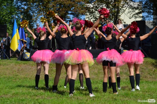  Як у луцькому «політесі» вітали першокурсників. ФОТОРЕПОРТАЖ