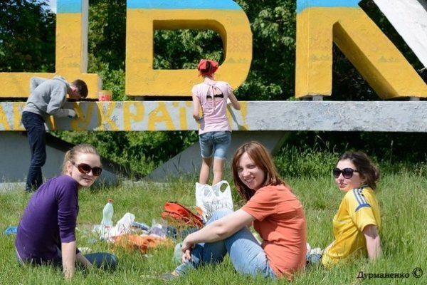 В'їзний знак «ЛУЦЬК» змінив «обличчя». ФОТО