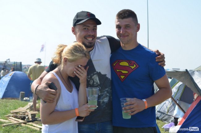 Спека в наметах і аншлаг у зоні купання: як фестивалить «Бандерштат». ФОТО