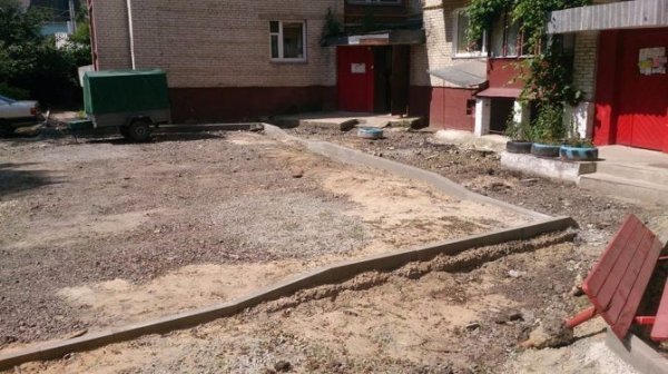 У Луцьку відремонтували двори на проспекті Волі. ФОТО