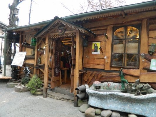 Відкрився перший в Україні  музей самогону. ФОТО