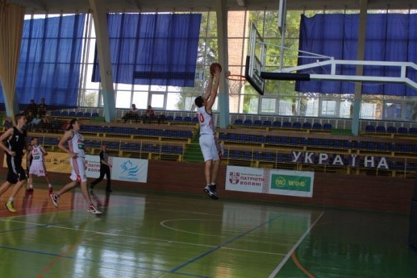 У Луцьку відбувся відкритий Кубок з баскетболу. ФОТО