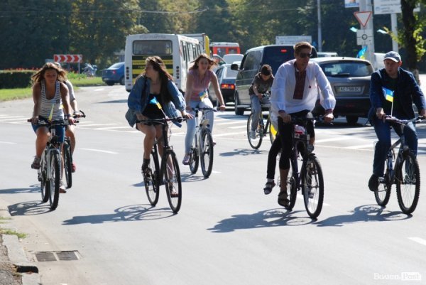 Велопробіг до Дня Незалежності в Луцьку. ФОТО