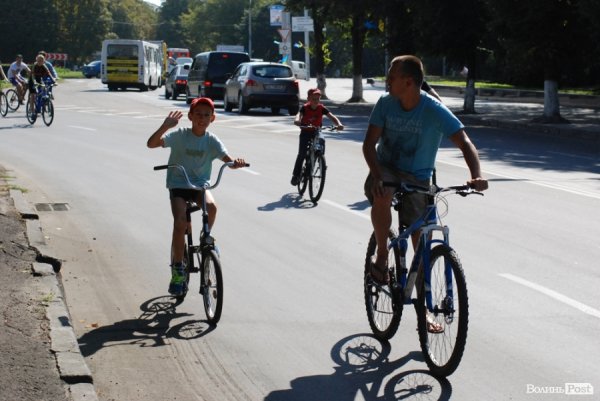 Велопробіг до Дня Незалежності в Луцьку. ФОТО