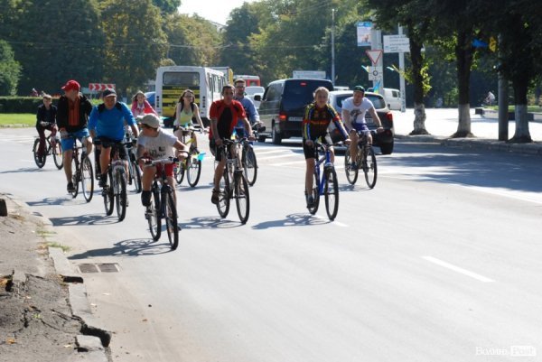 Велопробіг до Дня Незалежності в Луцьку. ФОТО