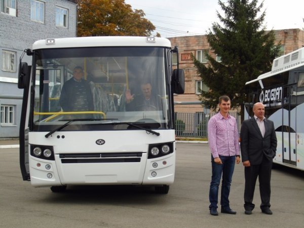 Працівників луцького «Автоскладального заводу»  привітали з професійним святом. ФОТО