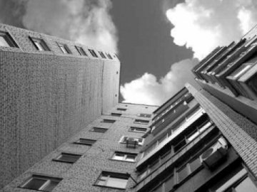 У Львові студент викинувся з вікна