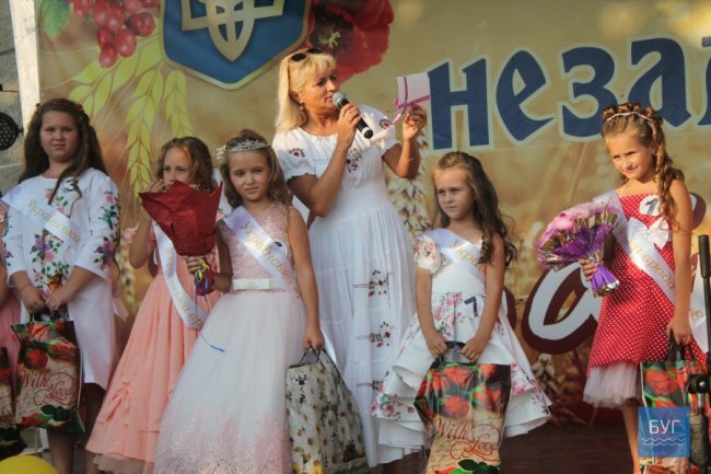 У Нововолинську вибрали найкращу юну красуню міста. ФОТО