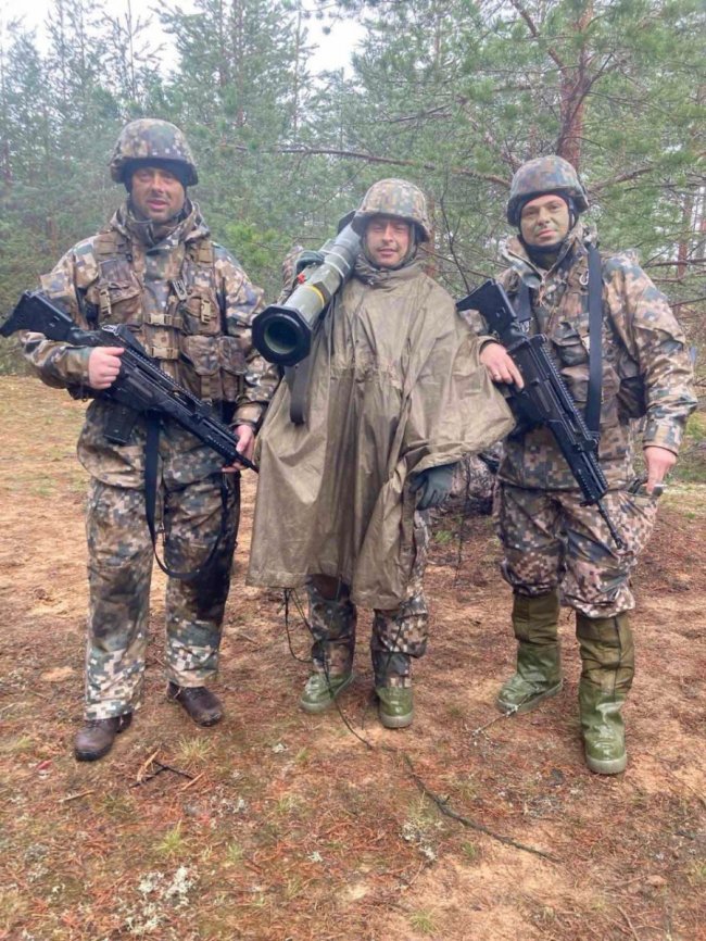 «Один Герой відбив 6 ворожих штурмів, інший – затрофеїв рашистський танк», – воїни-«росомахи» із 68-ої бригади 