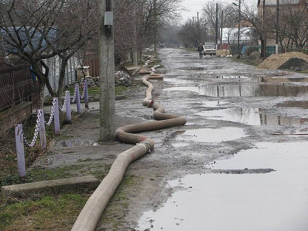 На Волині «плавають» 45 дворів, ‒ рятувальники. ФОТО