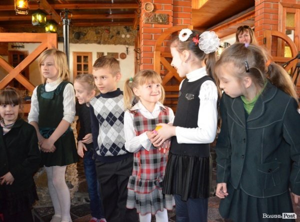 Напередодні Великодня для дітей влаштували забави. ФОТО*