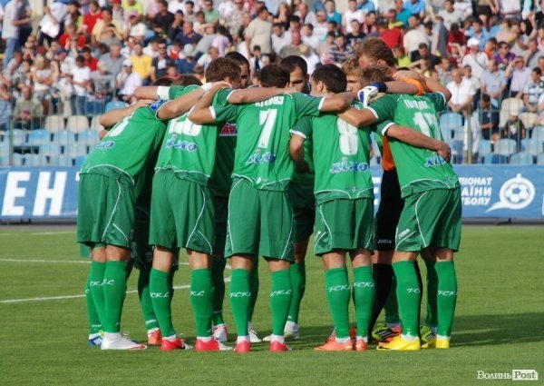 «Волинь» - «Карпати»:  історія однієї нічиєї в фото