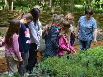 Родини Небесного Легіону побували у «Волинській Швейцарії». ФОТО