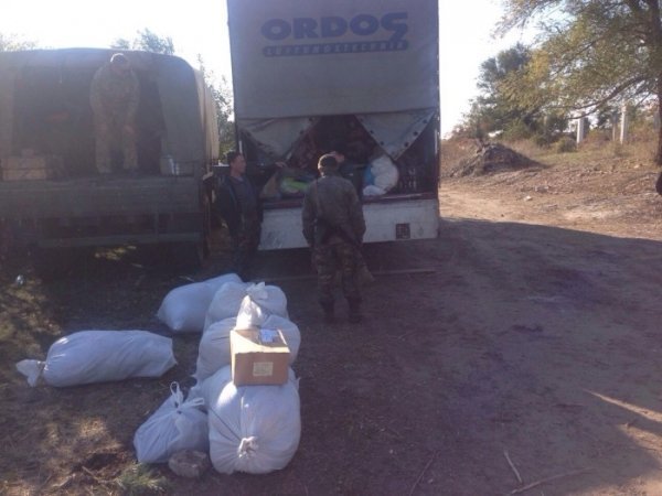 Волинські волонтери передали бійцям машину, їжу та одяг. ФОТО. ВІДЕО