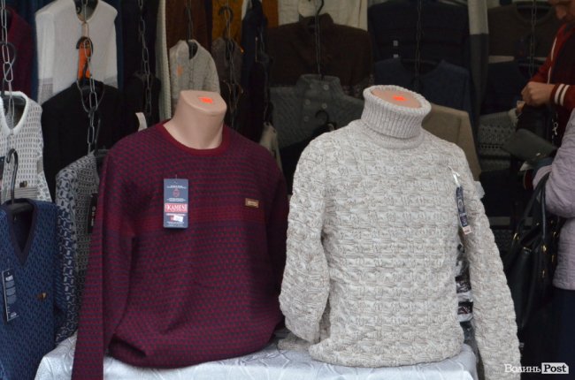 До кольору, до вибору і без «кусючих» цін: у Луцьку відкрився Харківський ярмарок*