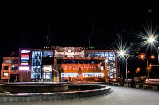 Романтика нічного Луцька: дивовижні фото