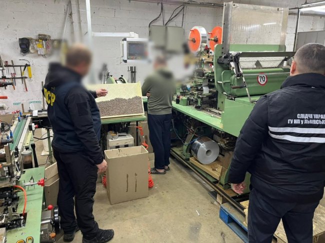 У селі на Волині організували підпільний тютюновий цех. ФОТО