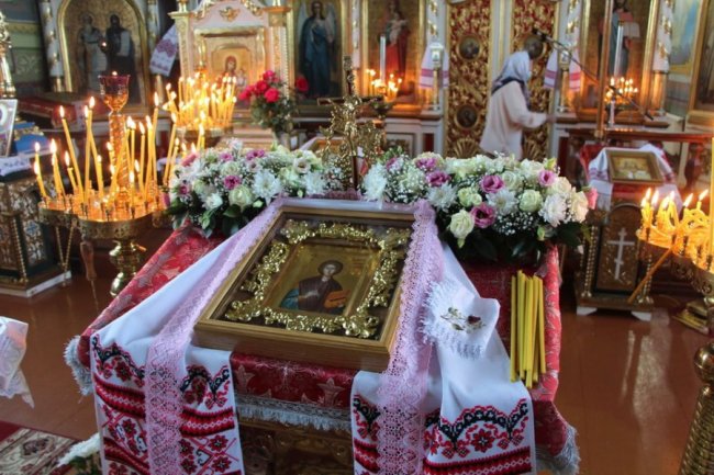 У селі під Луцьком релігійна громада відзначила потрійний ювілей. ФОТО