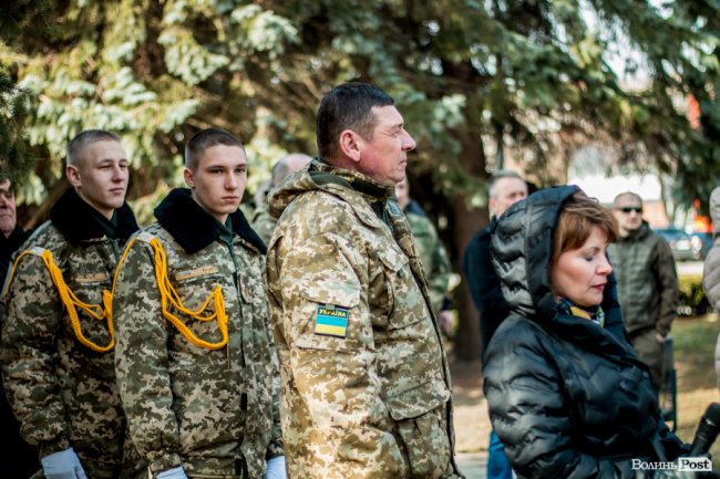 У Луцьку ходою і молитвами вшанували мужність та героїзм добровольців. ФОТО