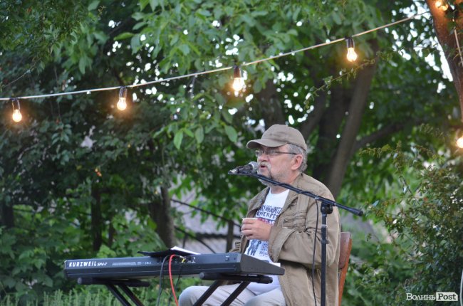 Відомий волинський бард відсвяткував «ДНюху патріота»