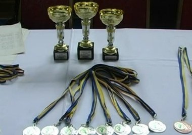 Переможцям Міжнародного турніру з дзюдо вручили кімоно і мобілки 