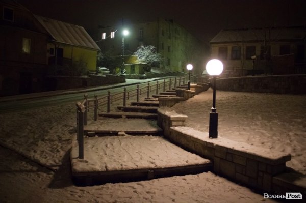 У Луцьк прийшла справжня зима. ФОТО