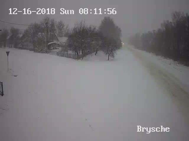 Через складні погодні умови волинян просять бути обережними на дорогах