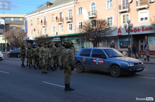 Загинув у день народження: Луцьк попрощався з воїном Віктором Лахаєм. ФОТОРЕПОРТАЖ