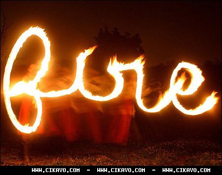 Цікаві приклади «вогняних» світлин та шоу. ФОТО. ВІДЕО