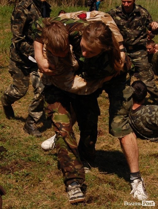 У волинських лісах «воюють» Чорна сотня і сотня Перця. ФОТО 