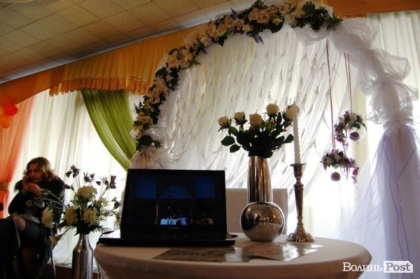 У Луцьку відбулася весільна виставка