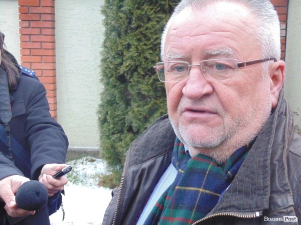 Клімчук спілкується з пресою