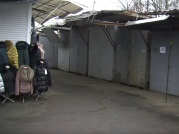 Підприємці Центрального ринку збирають підписи проти переїзду на нове місце. ВІДЕО