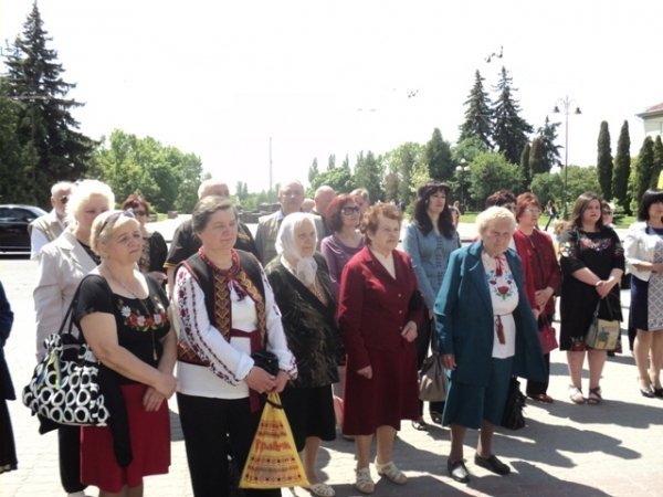 У Луцьку відзначили 155-ту річницю з часу перепоховання Тараса Шевченка. ФОТО