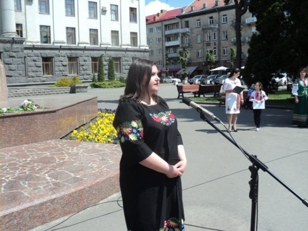 У Луцьку відзначили 155-ту річницю з часу перепоховання Тараса Шевченка. ФОТО