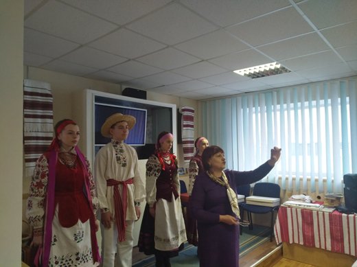 Волинянам показали, яке вбрання носили їхні предки