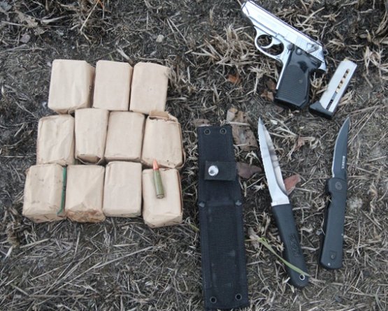 Пасажир  автобуса Київ-Луцьк віз з АТО арсенал боєприпасів. ФОТО. ВІДЕО