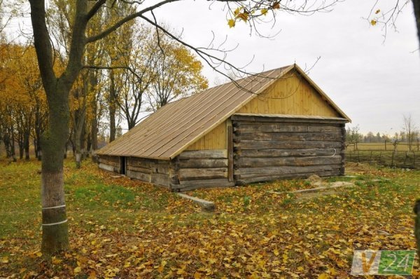 Луцький фотограф показав красу осені в музеї-скансені