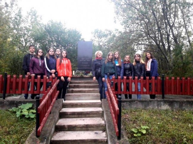 Трагедія Бабиного Яру: на Ковельщині вшанували жертв Голокосту. ФОТО