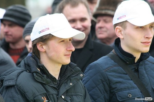 «Вставай, Україно» у Луцьку: обличчя протесту. ФОТО