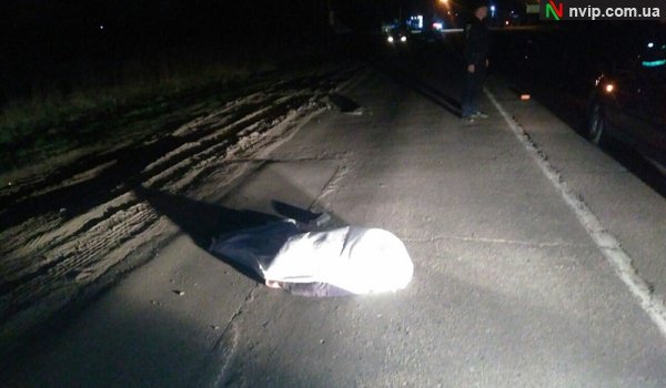 Смертельний наїзд: у Нововолинську під колесами авто загинув чоловік 
